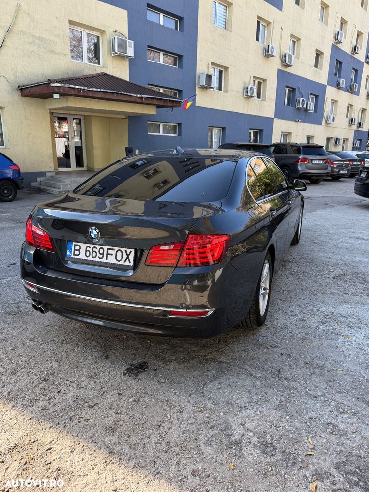 BMW Seria 5 520d Aut. Luxury Line - 6