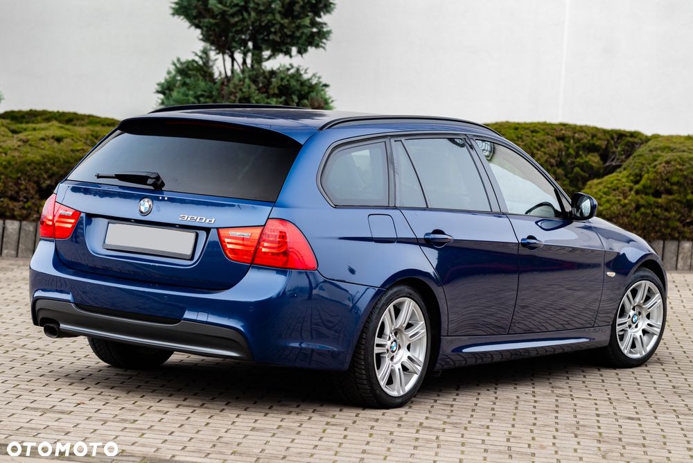 BMW Seria 3 320d DPF Edition Sport - 14