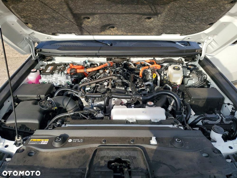 Toyota Land Cruiser - 11