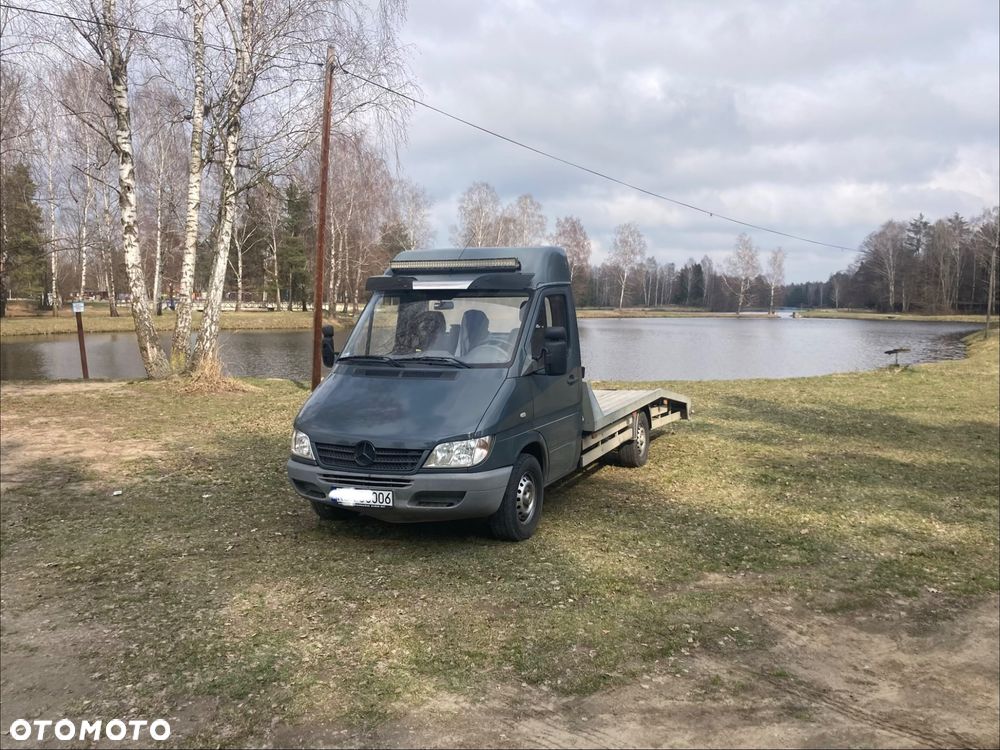 Mercedes-Benz Sprinter - 1