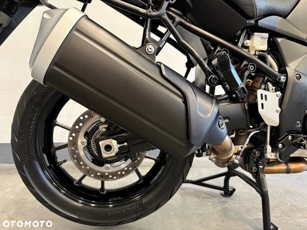 Suzuki V-STROM - 16
