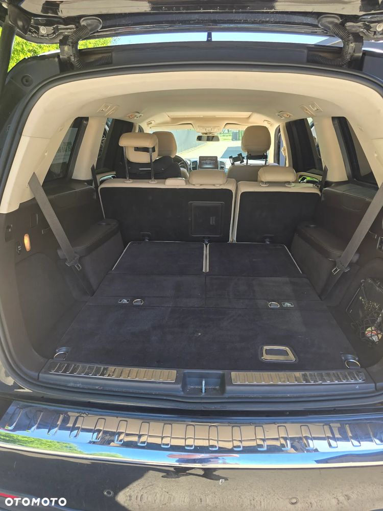 Mercedes-Benz GLS 350 d 4-Matic - 24