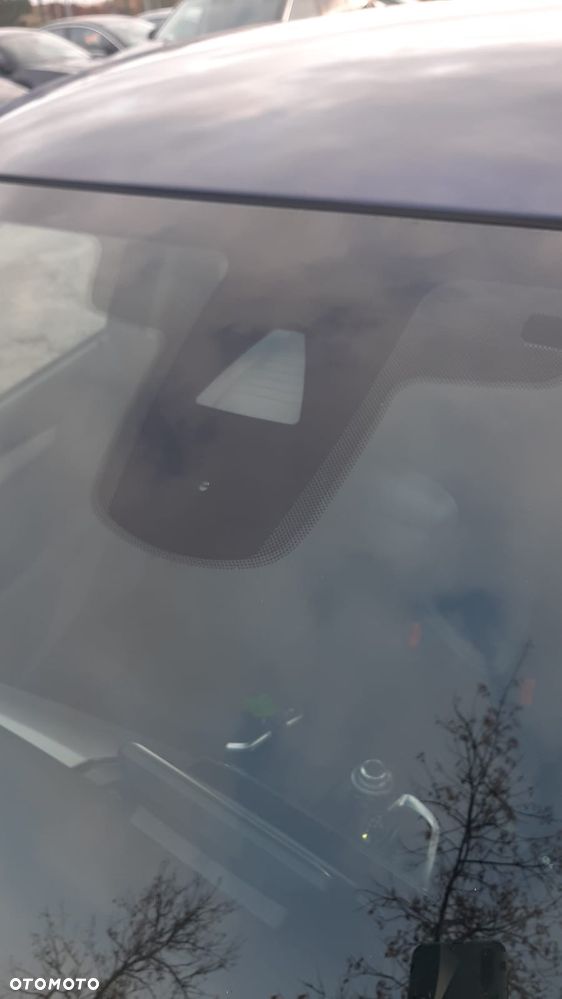 BMW Seria 2 218d - 30