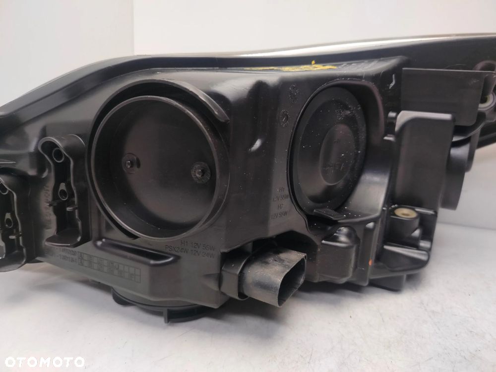 FORD FOCUS MK3 10R- REFLEKTOR LAMPA PRAWY PRZÓD PRAWA PRZEDNIA - 10