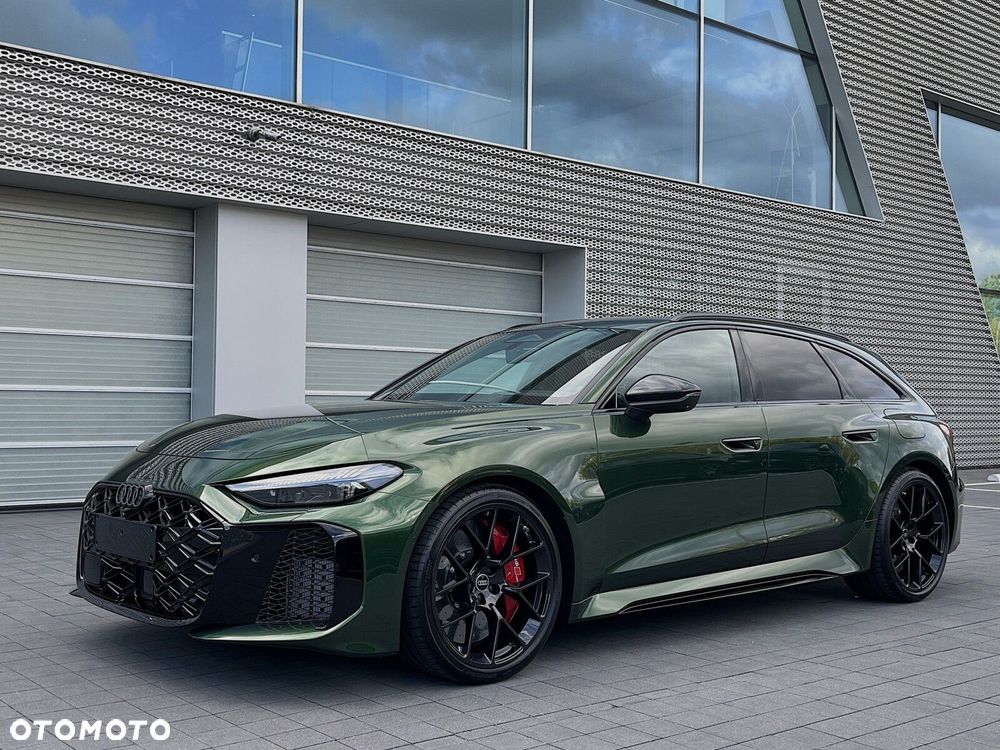Audi RS5 Avant - 3