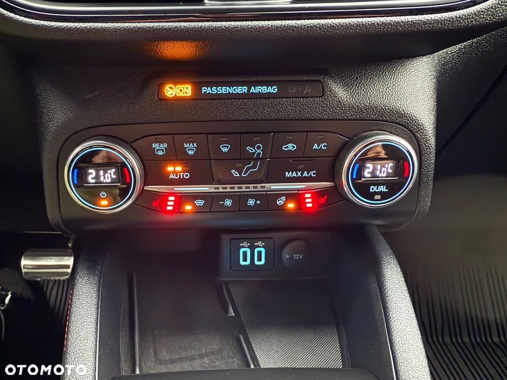 Ford Kuga 2.0 EcoBlue 4x4 ST-LINE X - 34