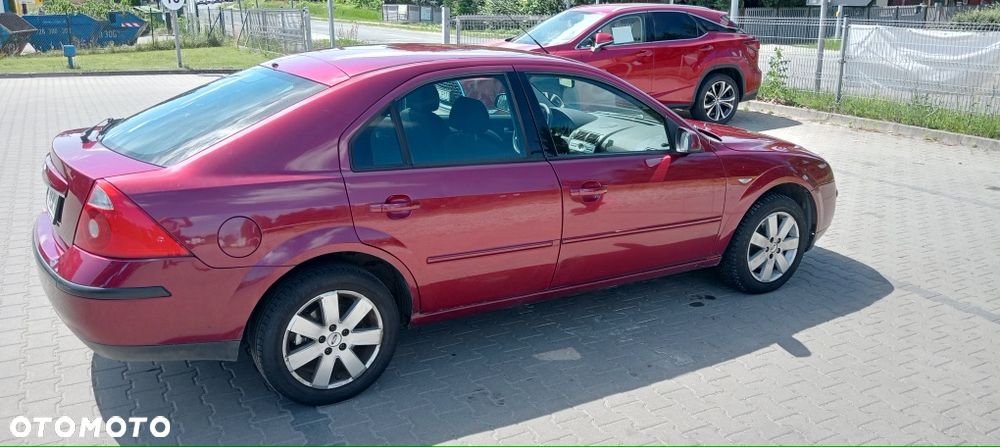 Ford Mondeo - 8