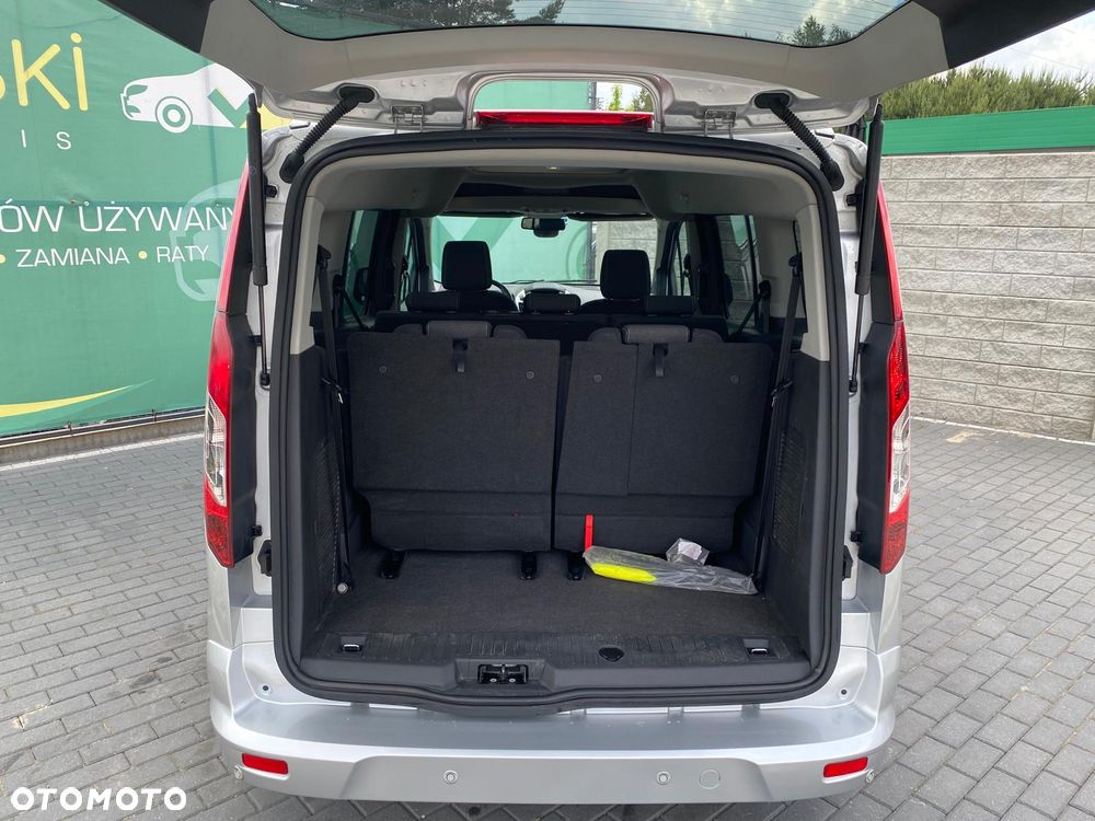Ford Tourneo Connect Grand - 27