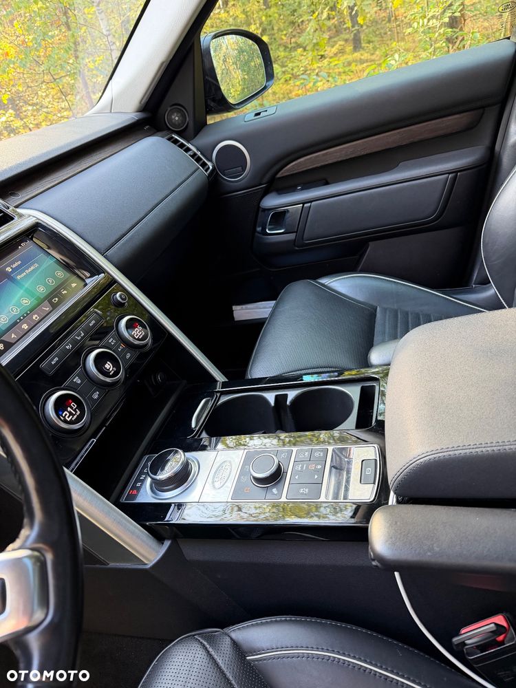 Land Rover Discovery V 3.0 Si6 HSE Luxury - 24