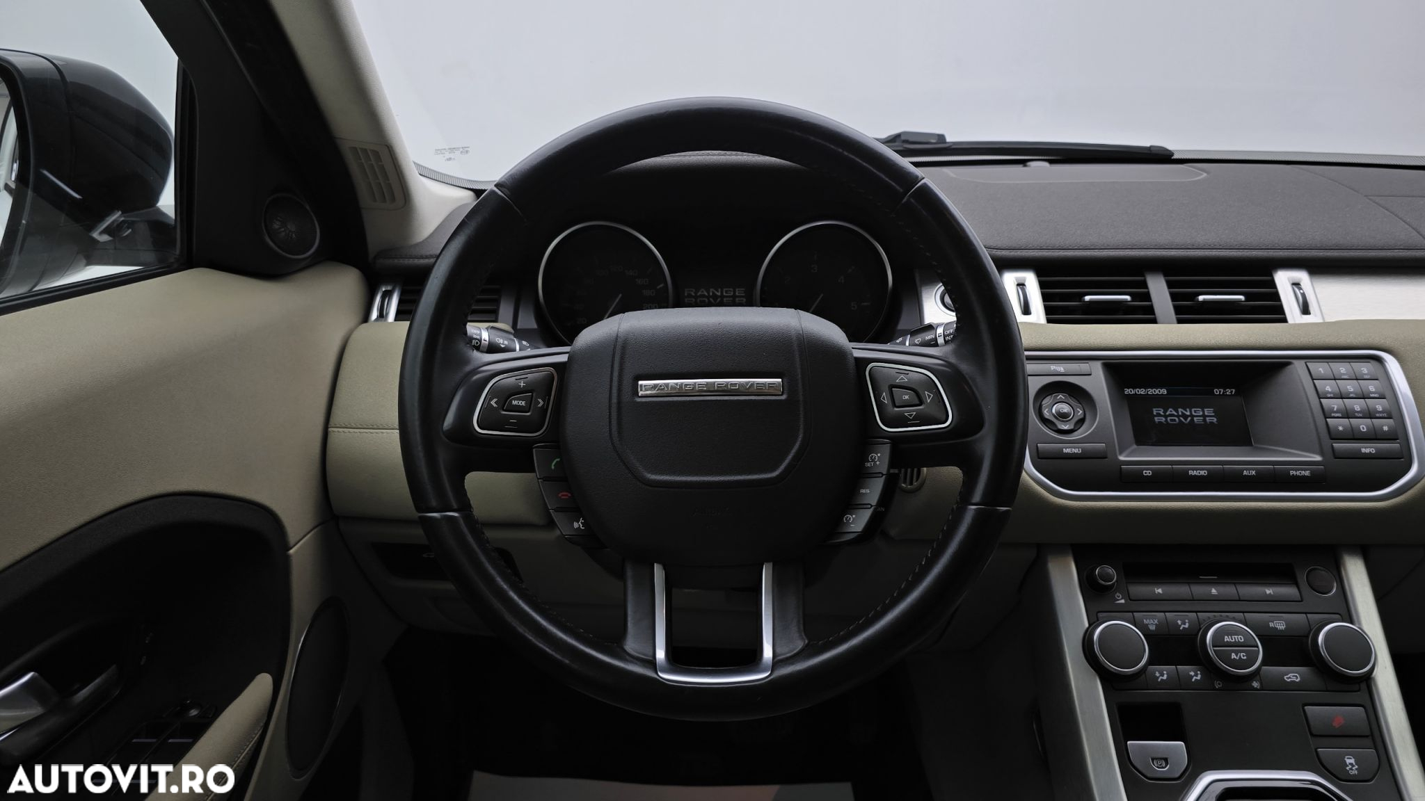 Land Rover Range Rover Evoque - 15