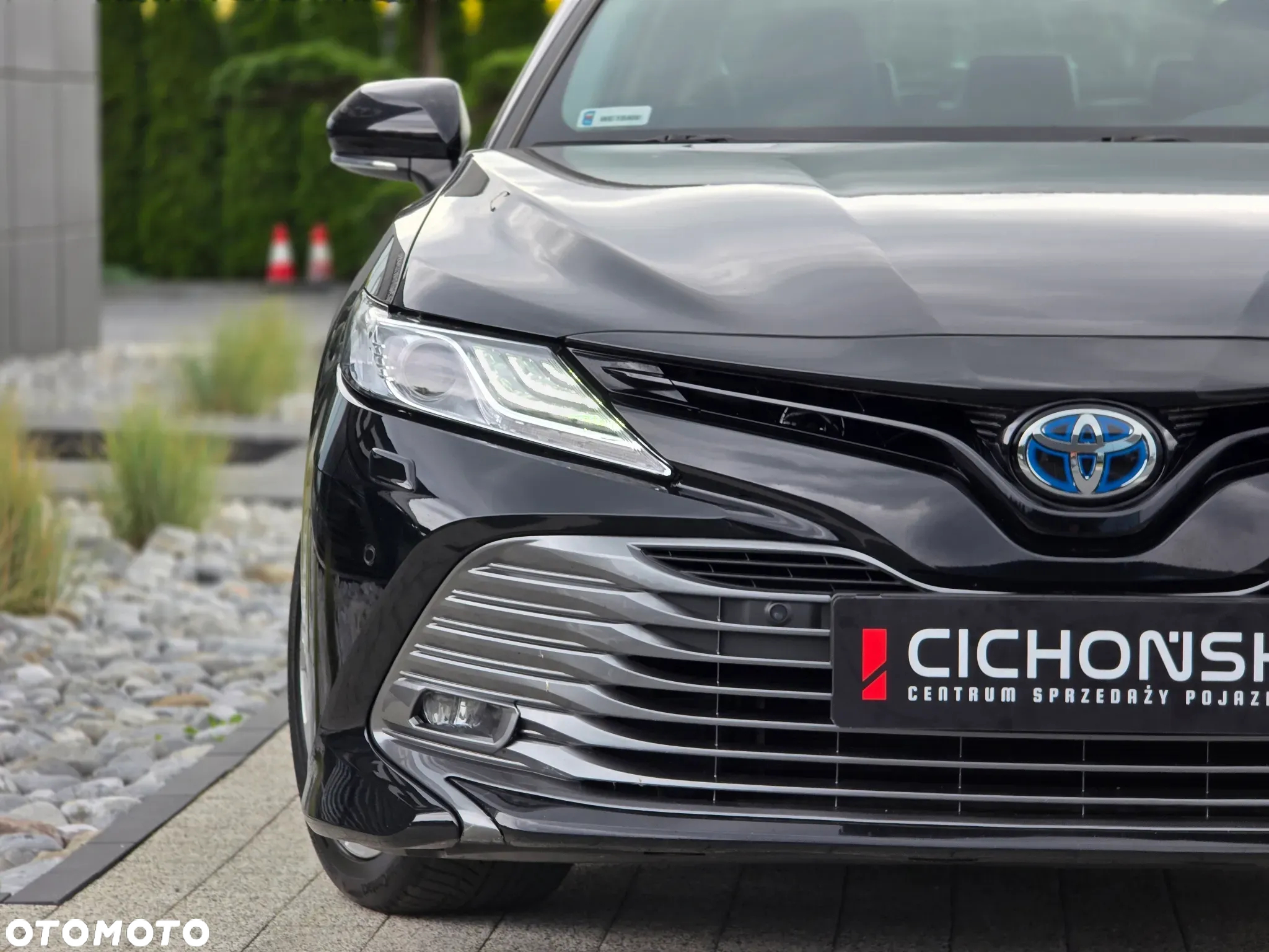 Toyota Camry 2.5 Hybrid Executive CVT - 32