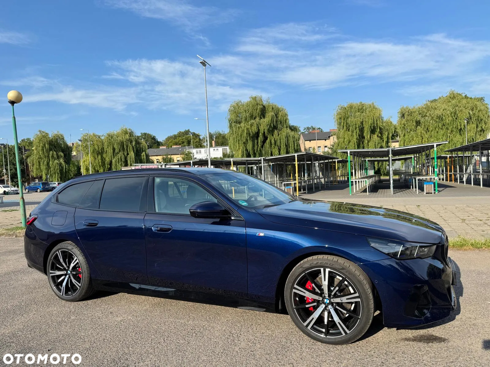 BMW Seria 5 520d xDrive Touring - 10