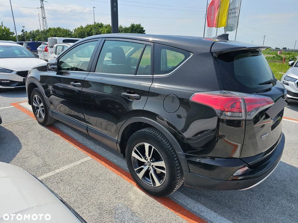 Toyota Avensis 1.8 Business Edition MS - 22