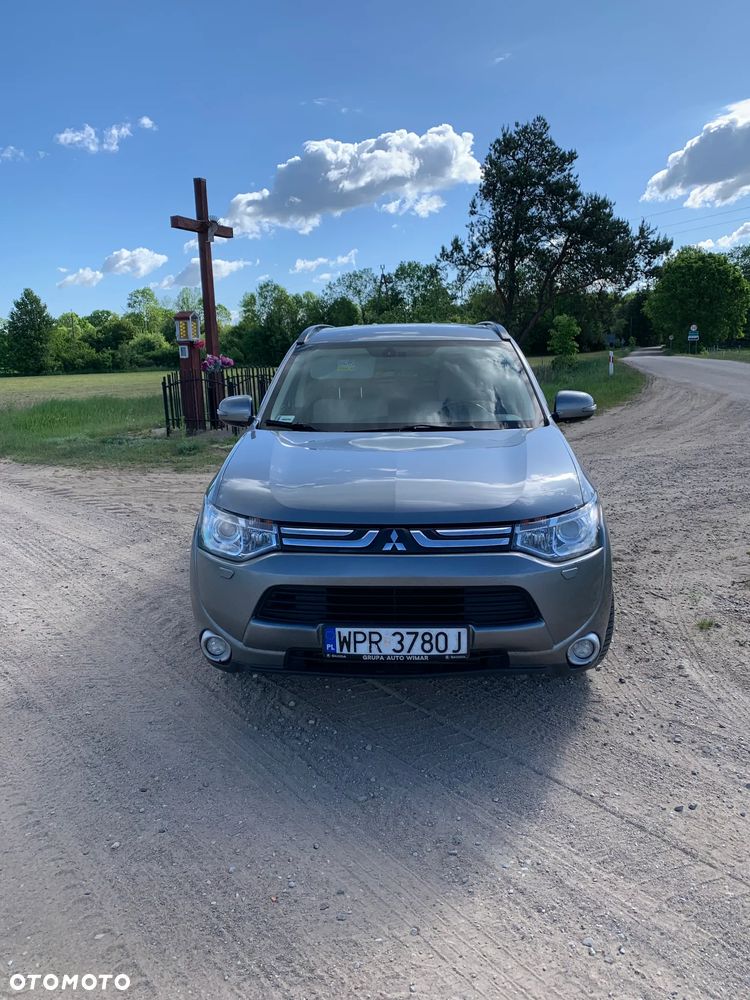 Mitsubishi Outlander 2.2 DID Intense + - 1