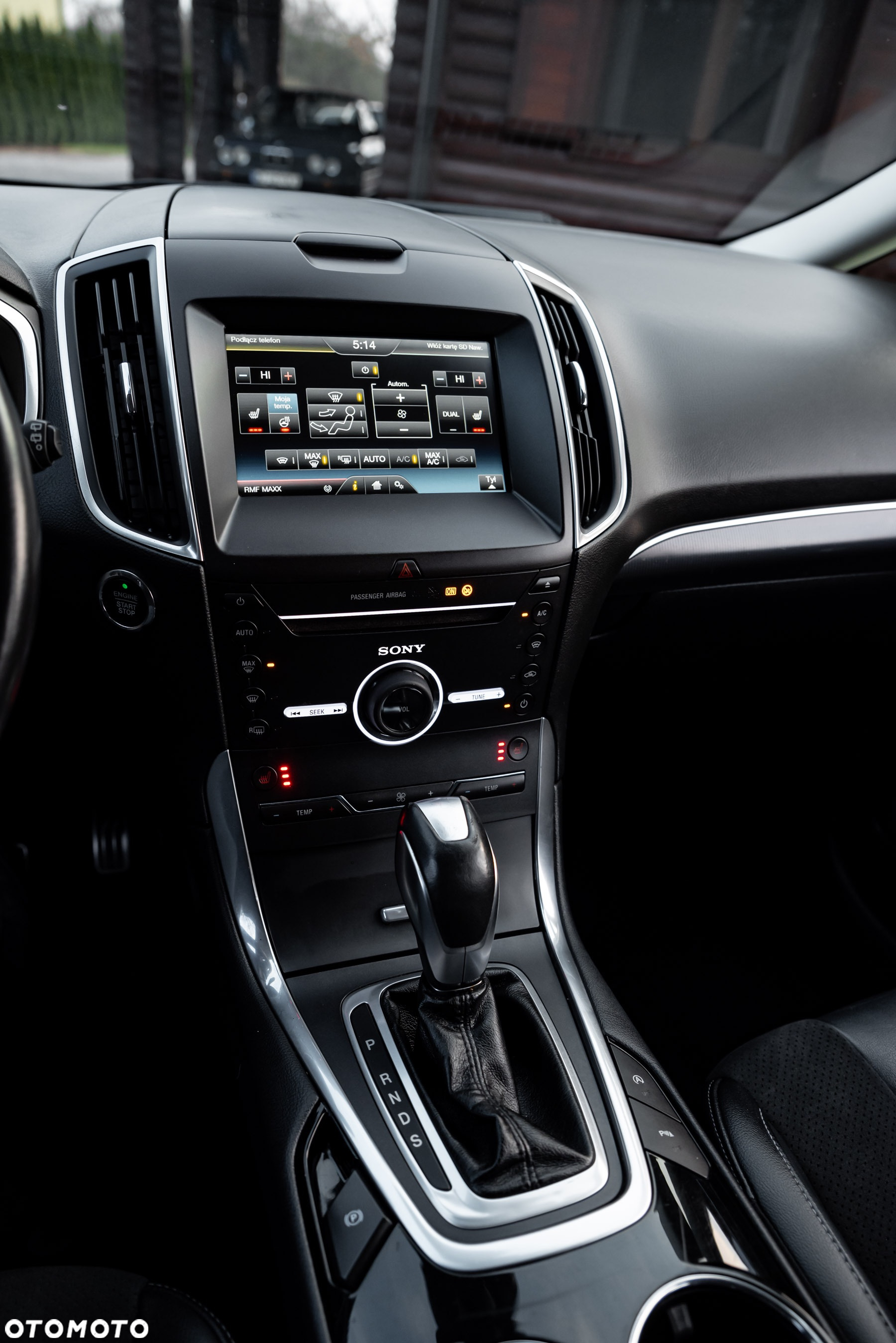 Ford S-Max - 37