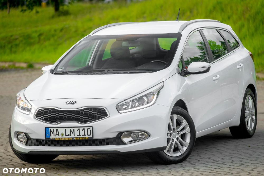 Kia Ceed 1.6 CRDi 128 Dream Team Edition - 11