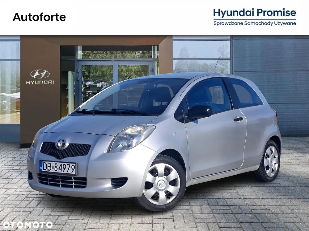 Toyota Yaris 1.3 Luna A/C - 1