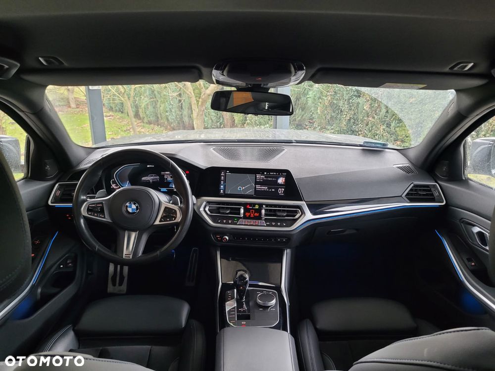 BMW Seria 3 330e - 6