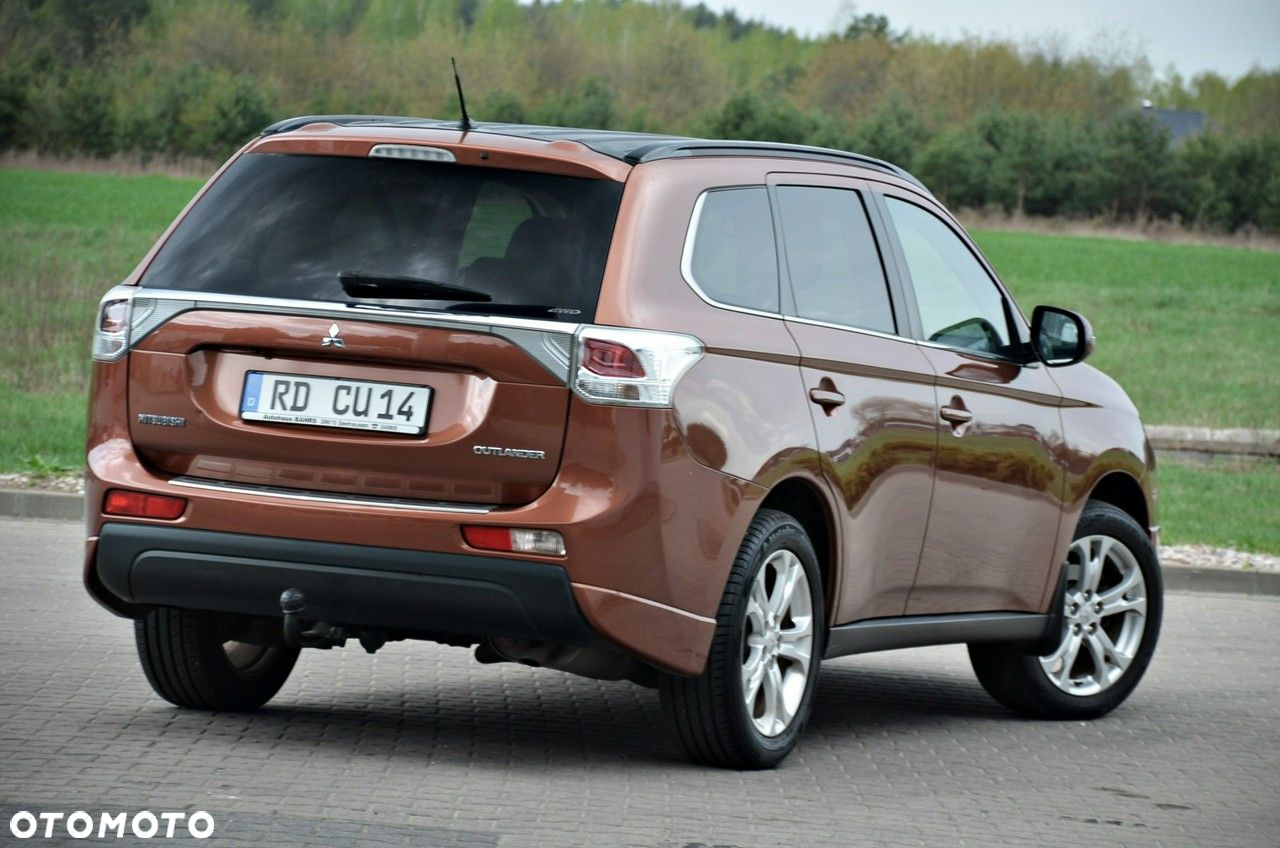 Mitsubishi Outlander - 8