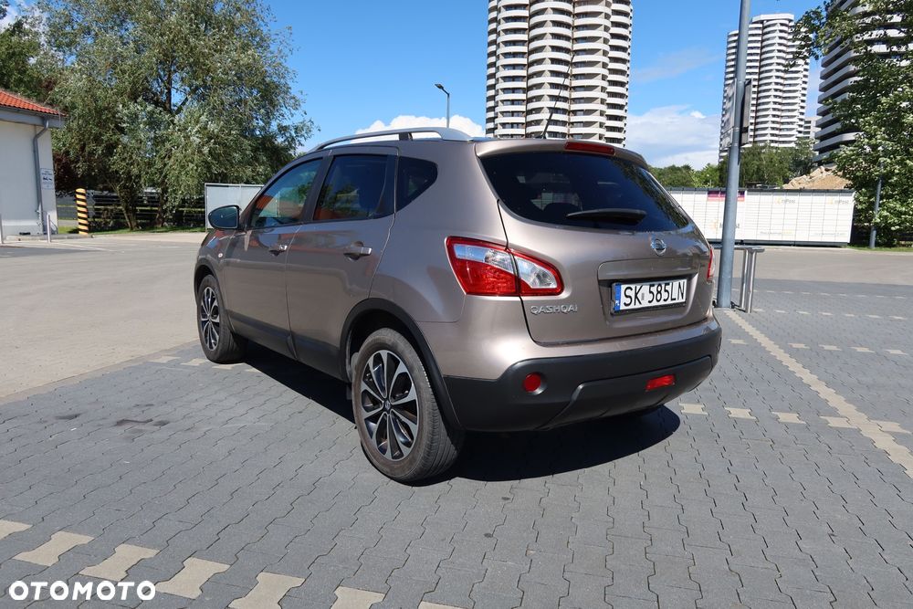 Nissan Qashqai 1.6 Tekna - 2