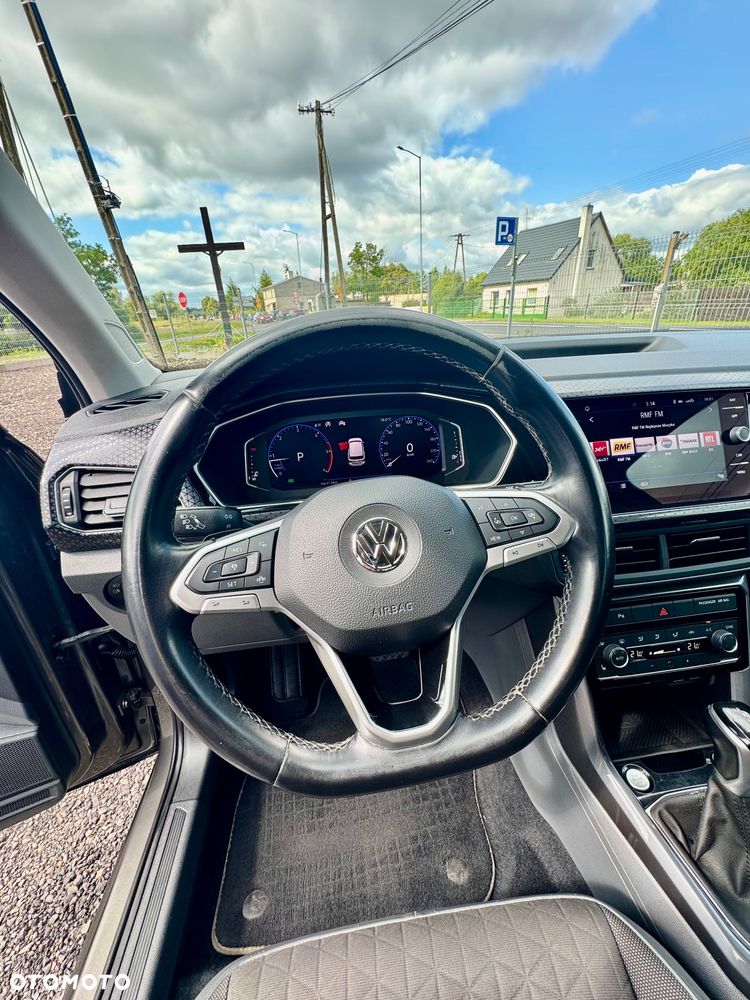 Volkswagen T-Cross - 19