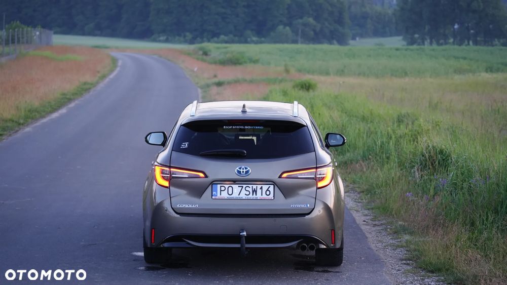 Toyota Corolla 2.0 Hybrid Executive - 5