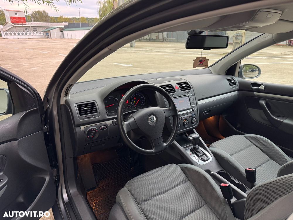 Volkswagen Golf 1.9 TDI Comfortline DSG - 12