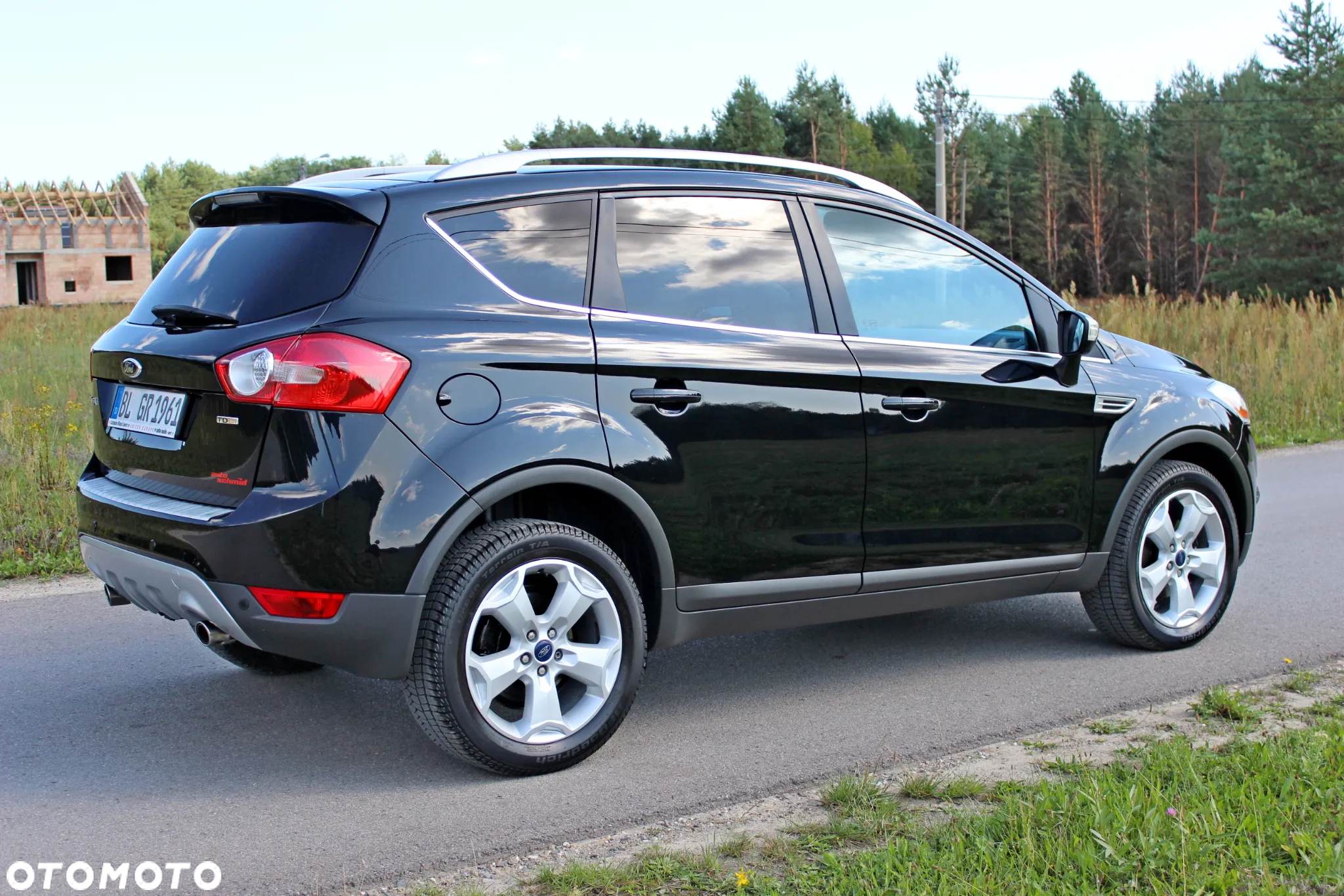 Ford Kuga 2.0 TDCi 4x4 Titanium - 4