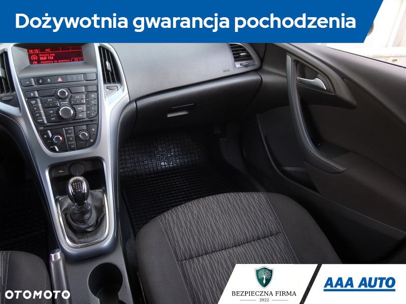 Opel Astra - 9