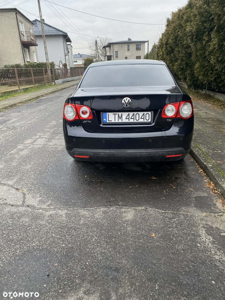 Volkswagen Jetta 1.6 TDI DPF Comfortline - 6