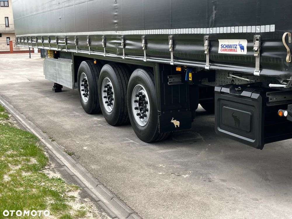 Schmitz Cargobull SCB / 2022 / FIRANKA/ NOWE OPONY / NOWE KLOCKI/ OS PODNOSZONA / KOSZ PALETOWY / CERTYFIKAT XL / ZADBANA - 28