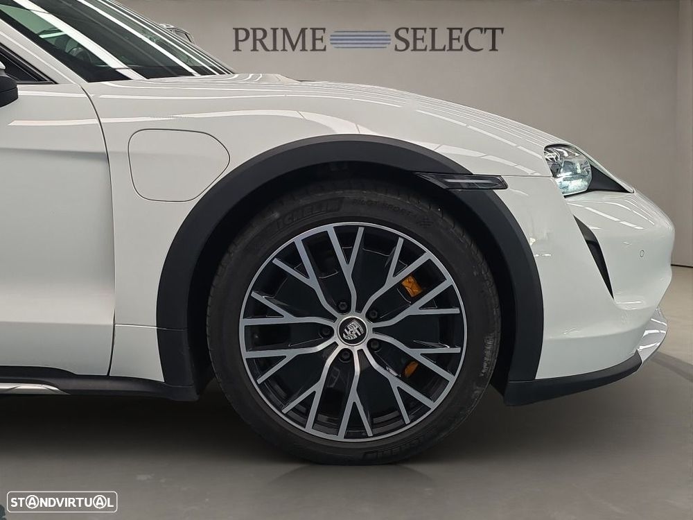 Porsche Taycan Cross Turismo - 5