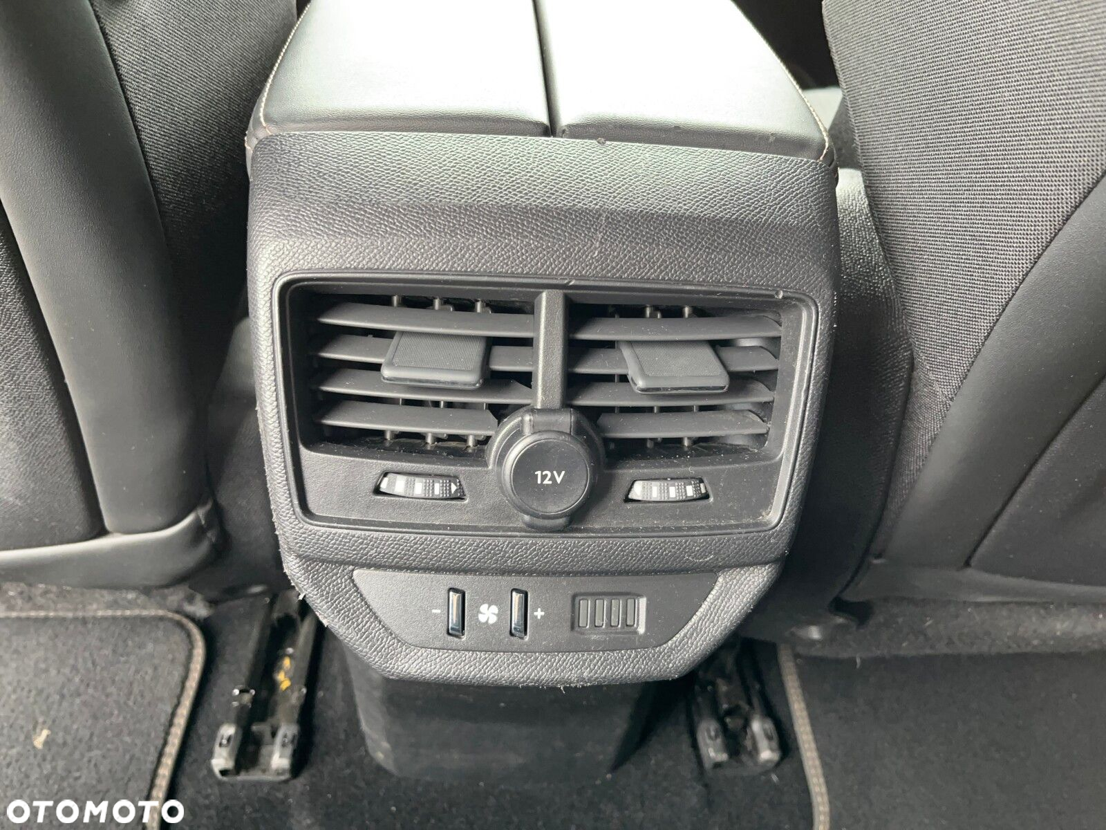 Peugeot 5008 - 16