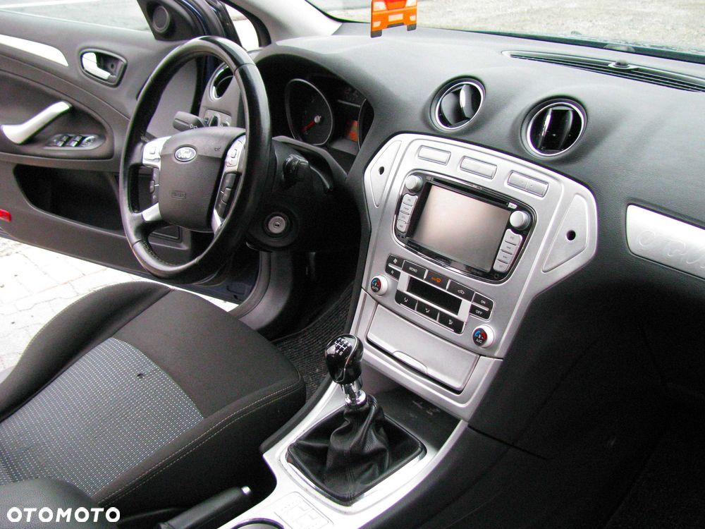 Ford Mondeo - 4