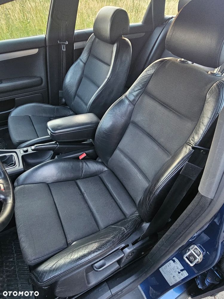 Audi A4 Avant 2.0 TDI - 35