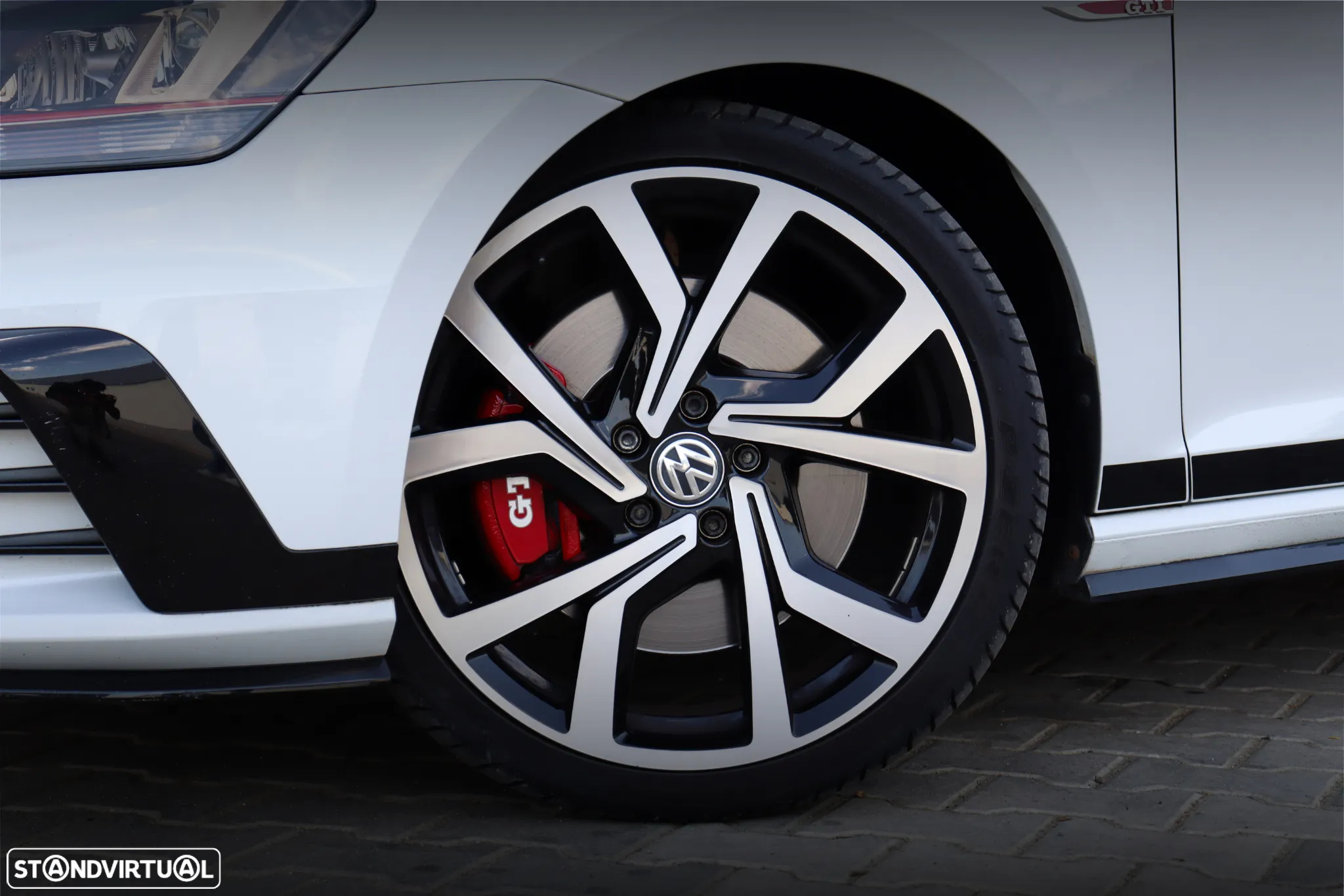 VW Golf GTI Clubsport DSG - 4