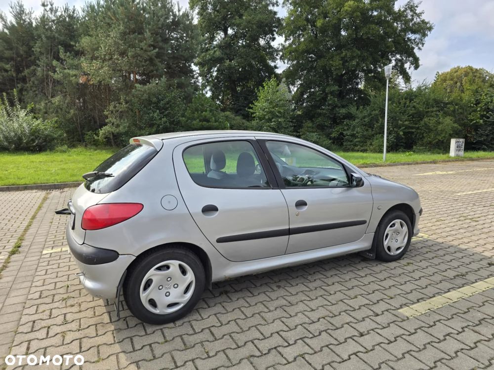 Peugeot 206 - 4