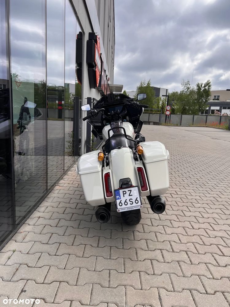 Harley-Davidson Touring Road Glide - 12