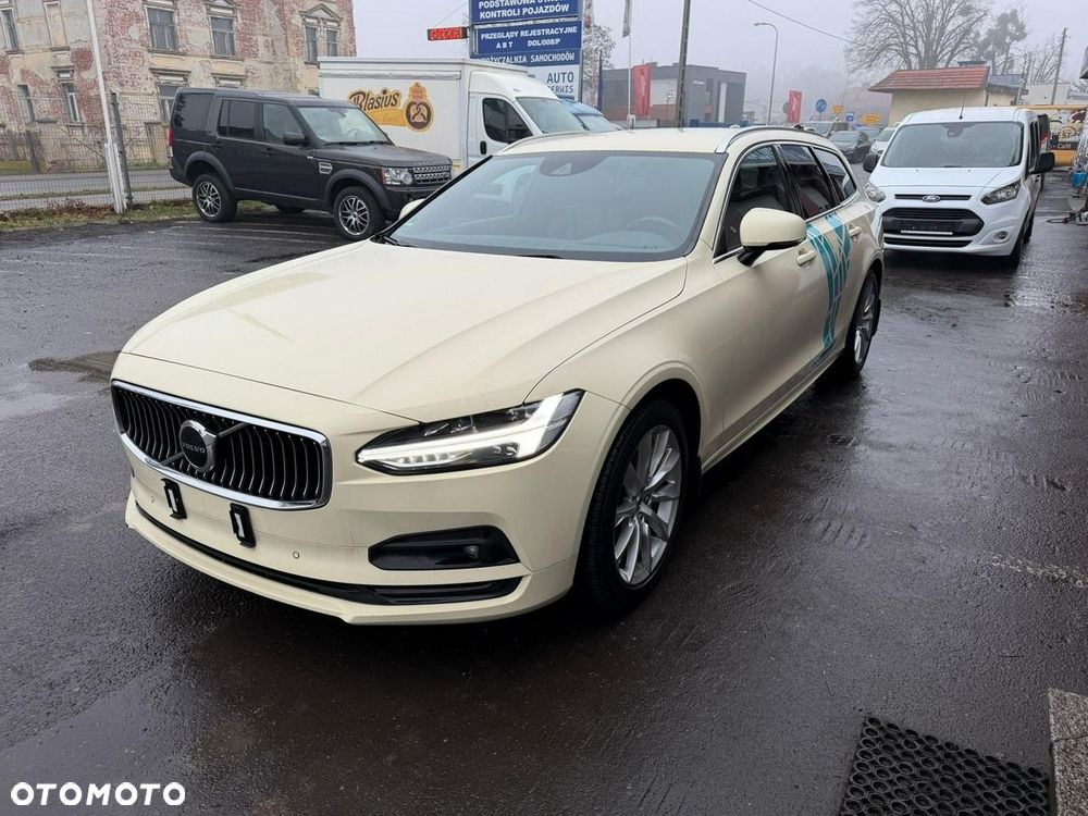 Volvo V90