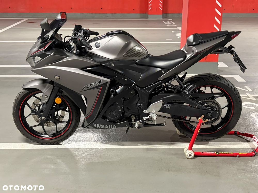 Yamaha R3 - 5