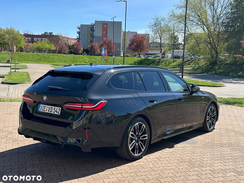 BMW Seria 5 520d xDrive - 11