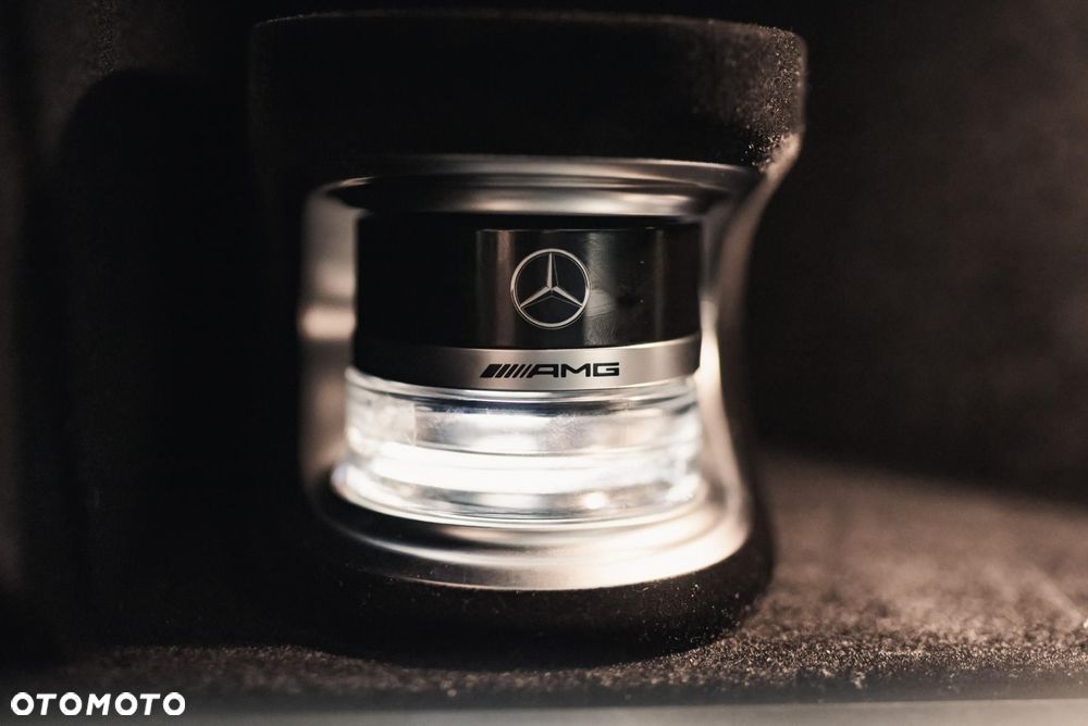 Mercedes-Benz Klasa E 200 4-Matic 9G-TRONIC - 34