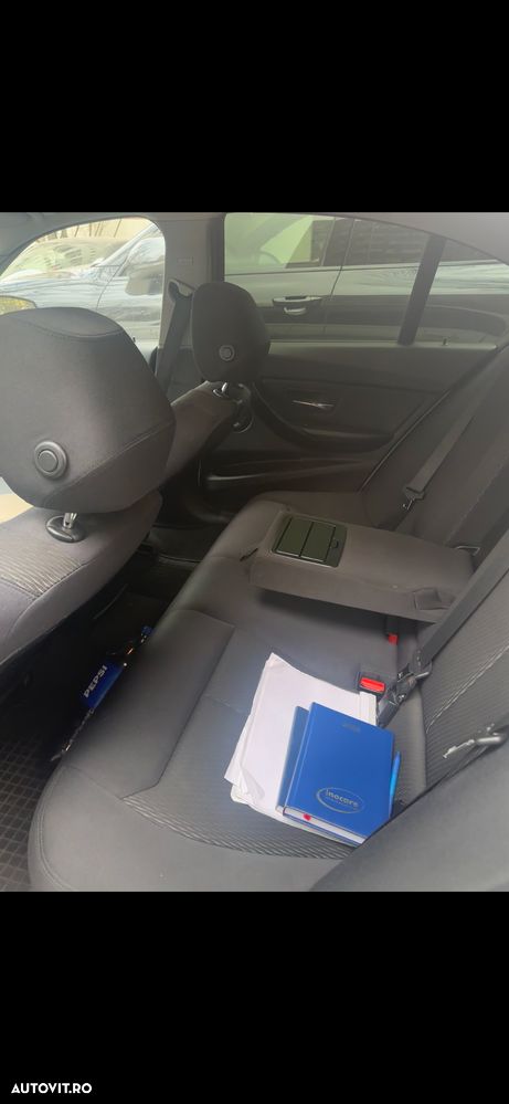BMW Seria 3 320d EfficientDynamics Edition - 8