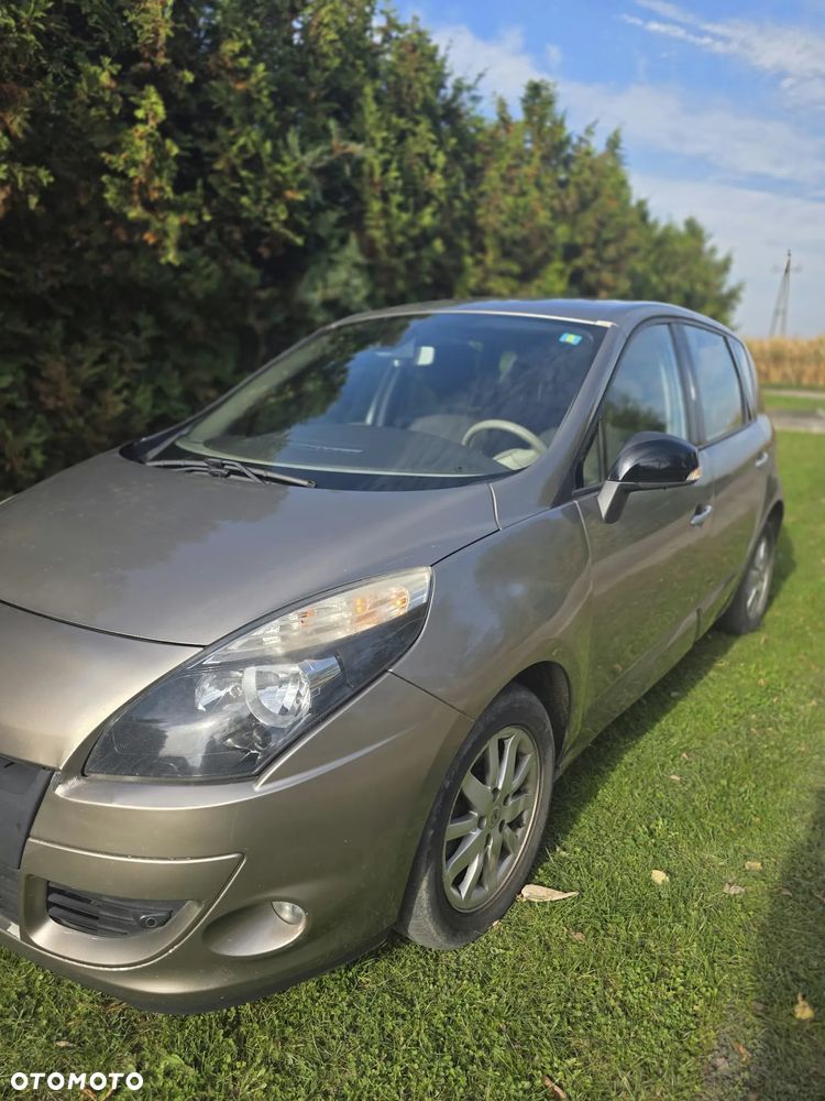 Renault Scenic - 11