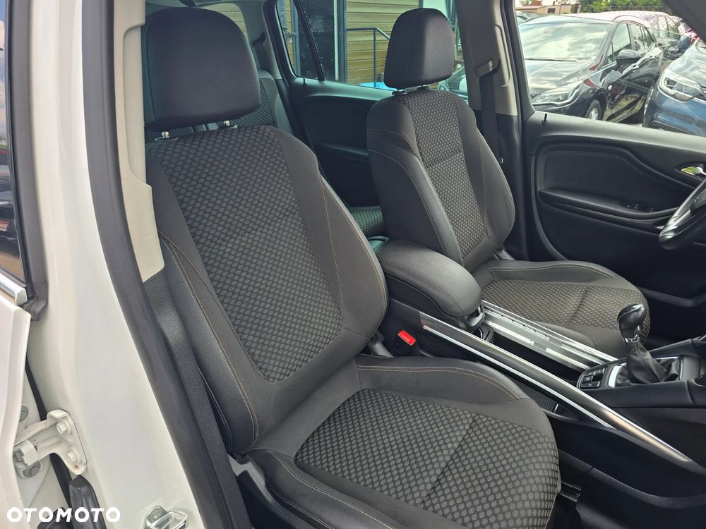 Opel Zafira - 15