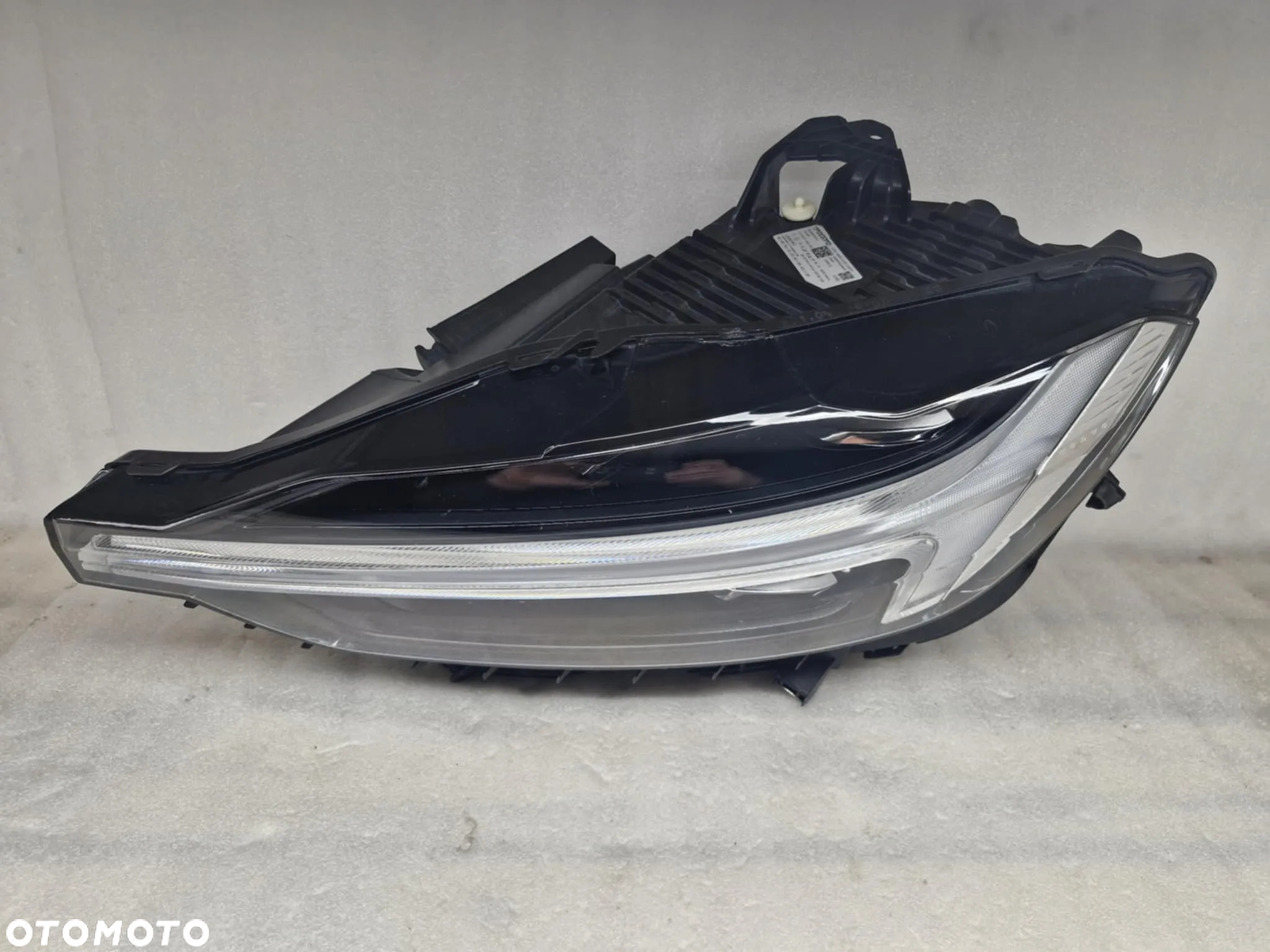VOLVO XC60 II MID LED LAMPA LEWA/PRAWA PRZÓD 32337374/32337375 KOMPLET - 22