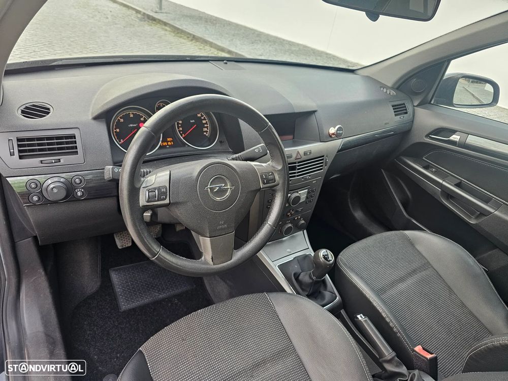 Opel Astra 1.7 CDTi Cosmo M6 - 16