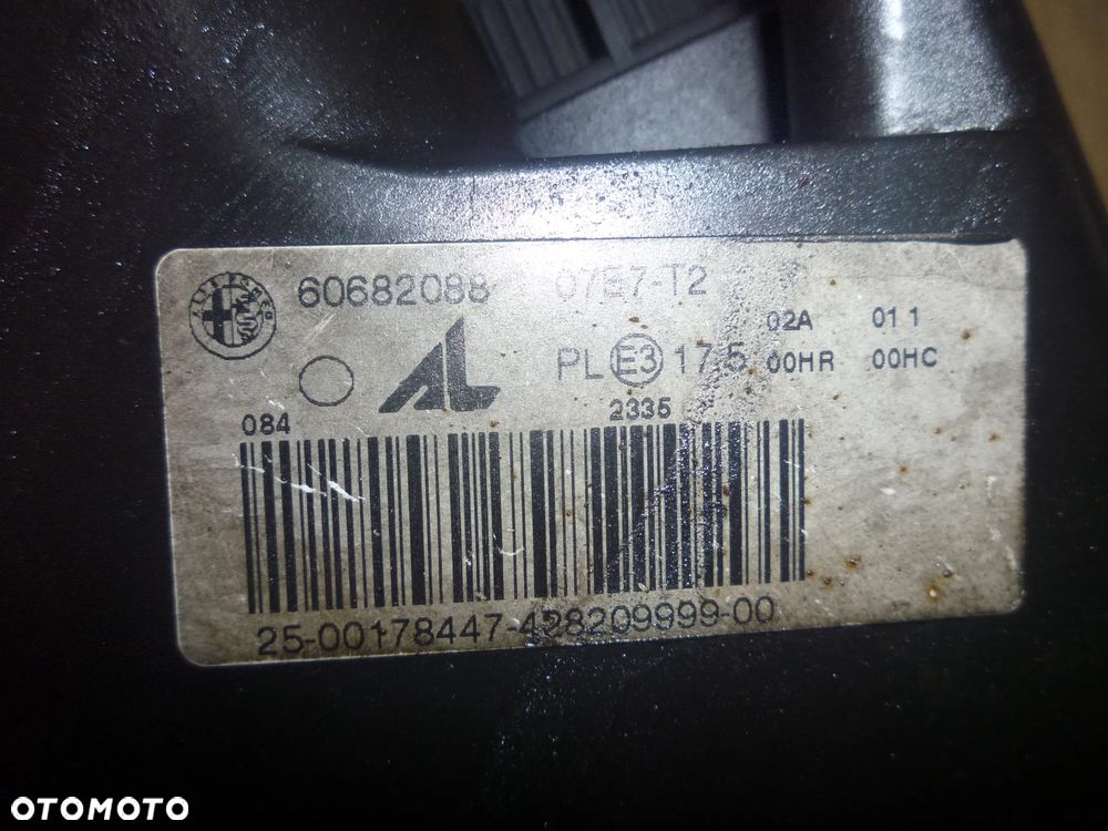 lampa Alfa 159 AL Europa - 6