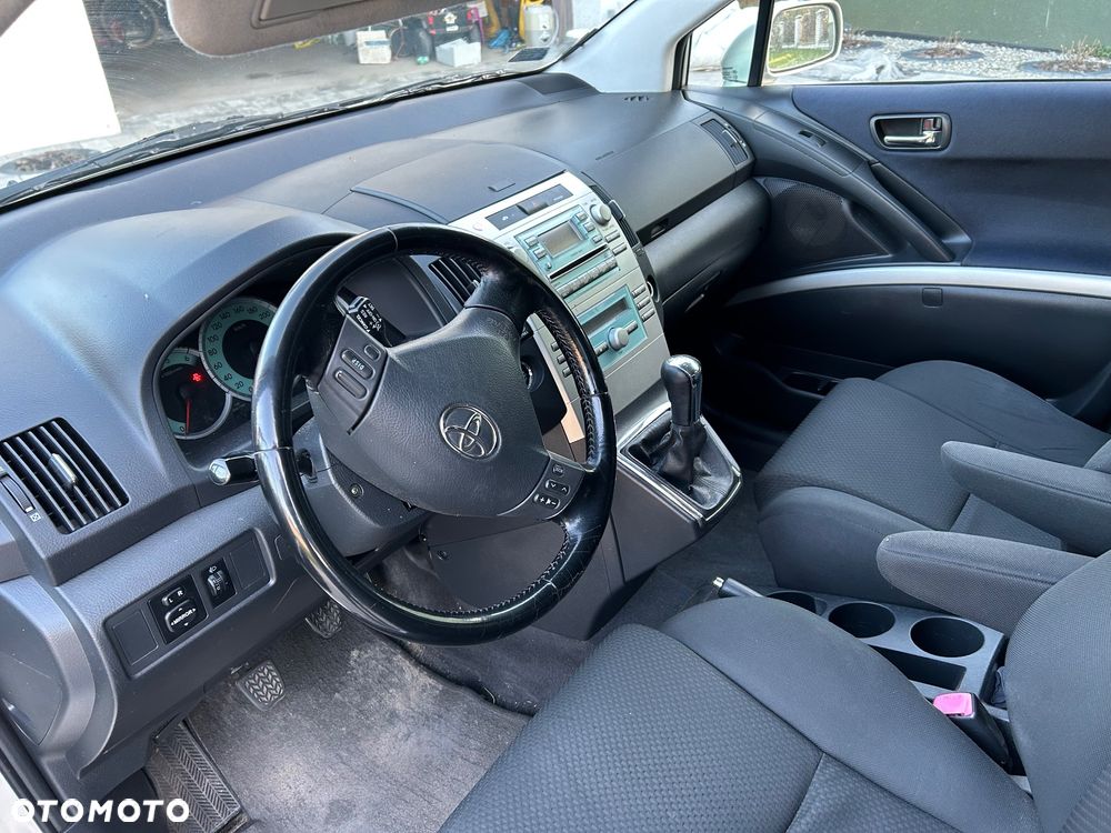 Toyota Corolla Verso 2.0 D-4D Prestige 7os - 3