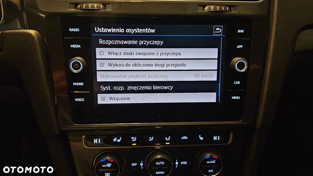 Volkswagen Golf 1.6 TDI (BlueMotion Technology) DSG Comfortline - 30